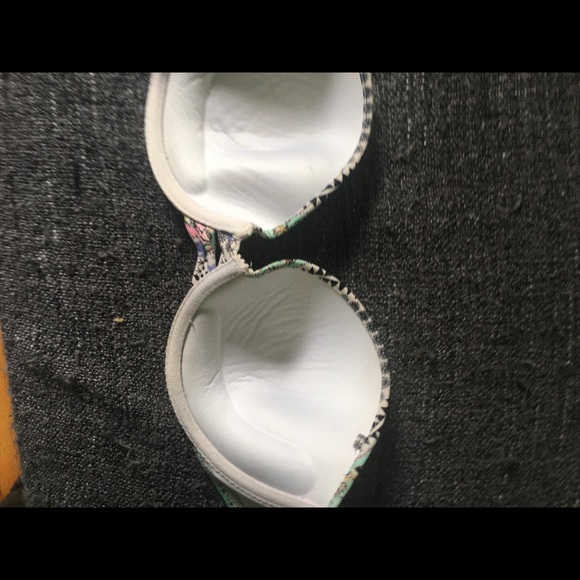 Victoria’s Secret Bandeau Bathing suit top - Picture 2 of 2